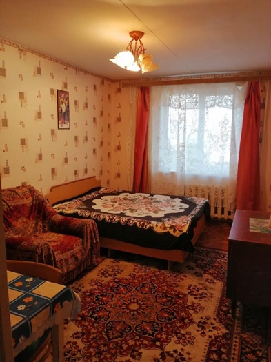 Сдается на длительный период комната в 3-х ком квартире. В нахимовском р-не г. Севастополя по ул Жидилова. Одному...