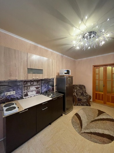 Сдается Длительно часть дома в районе Малахова Кургана. Две проходные комнатки. В одной кухня и спальное место (1/5...