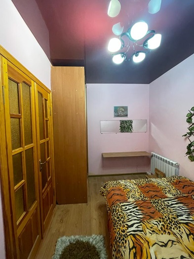 Сдается Длительно часть дома в районе Малахова Кургана. Две проходные комнатки. В одной кухня и спальное место (1/5... - 2