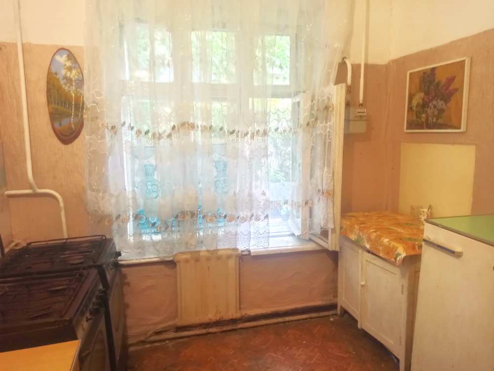 Продам комнату 20 метров с отдельным кадастровым, Херсонский сертификат подходит в том числе.    Расположена На ул....