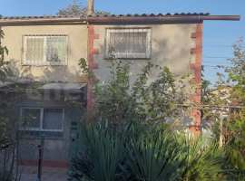 Продается уютный дом-дача на прекрасном Фиоленте. 

Дом двухэтажный...