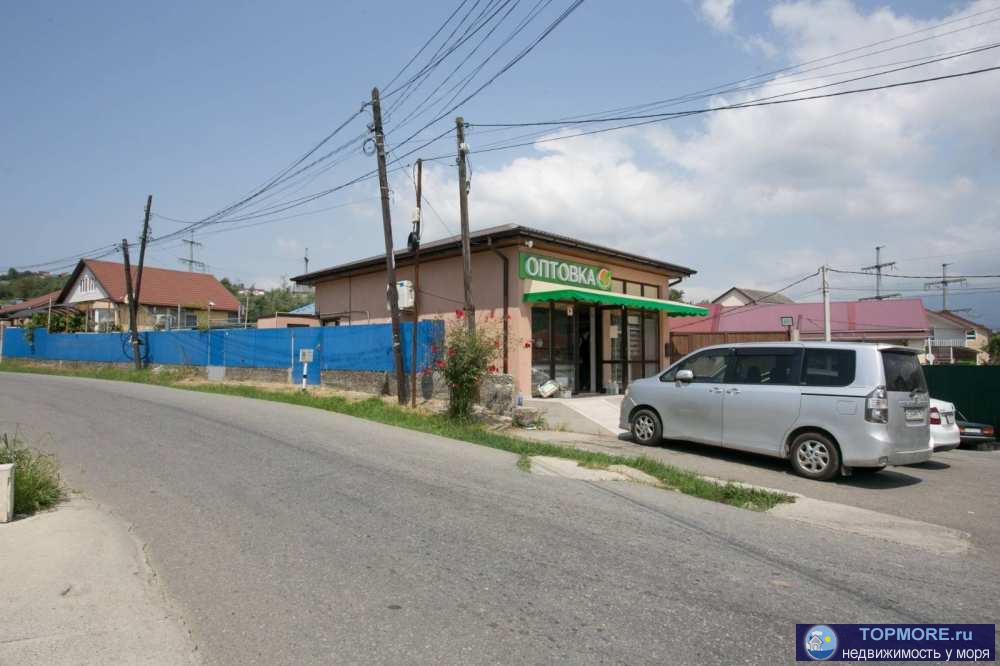 Лот № 171169. Продается частное домовладение с коммерческим помещением.  Объект находится на проезжей части где есть...