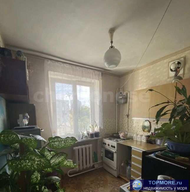     	 		 			 			 			Предлагается к продаже однокомнатная квартира.   			Квартира в жилом состоянии, остается мебель и...