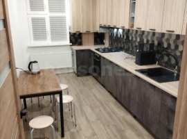 Сдаётся однокомнатная квартира со свежим ремонтом в новом доме....