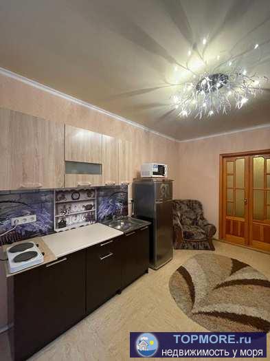 Сдается Длительно часть дома в районе Малахова Кургана. Две проходные комнатки. В одной кухня и спальное место (1/5... - 1