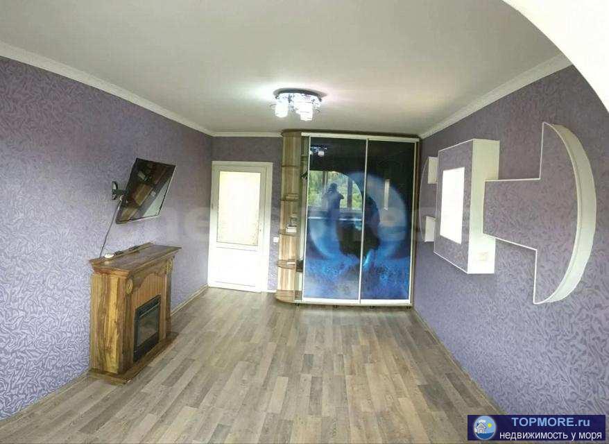 Продается однокомнатная  уютная квартира с дизайнерским ремонтом. Красивый вид из окна. средняя удаленность от... - 2