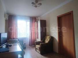 Центр Севастополя. Длительно. 

Две кровати, два новых шкафа....