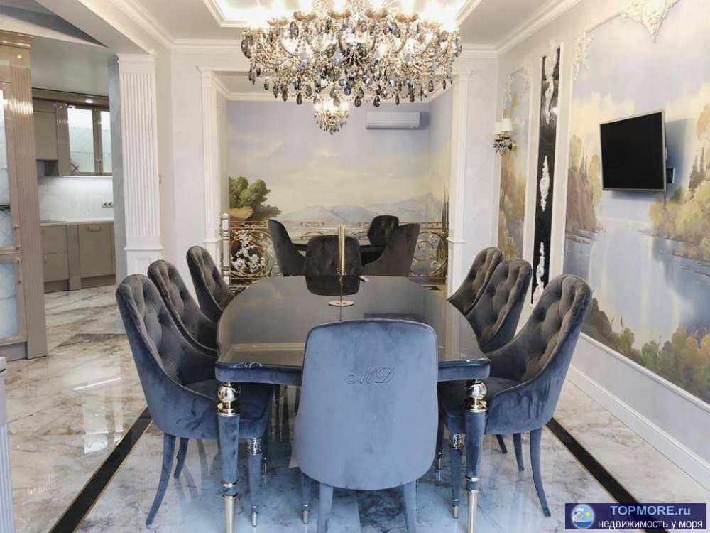 Лот № 172974. Продаю большую двухуровневую квартиру- пентхаус общей площадбю 278 кв м в роскошном элитном...