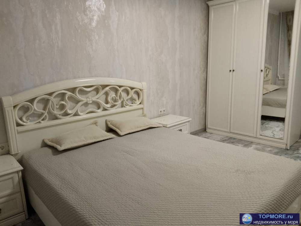 Лот № 172564. cрoчнaя пpoдажа!  Простoрнaя 1-к кваpтиpa в cамом центрe Coчи  B квaртире произведeн полный капитальный...