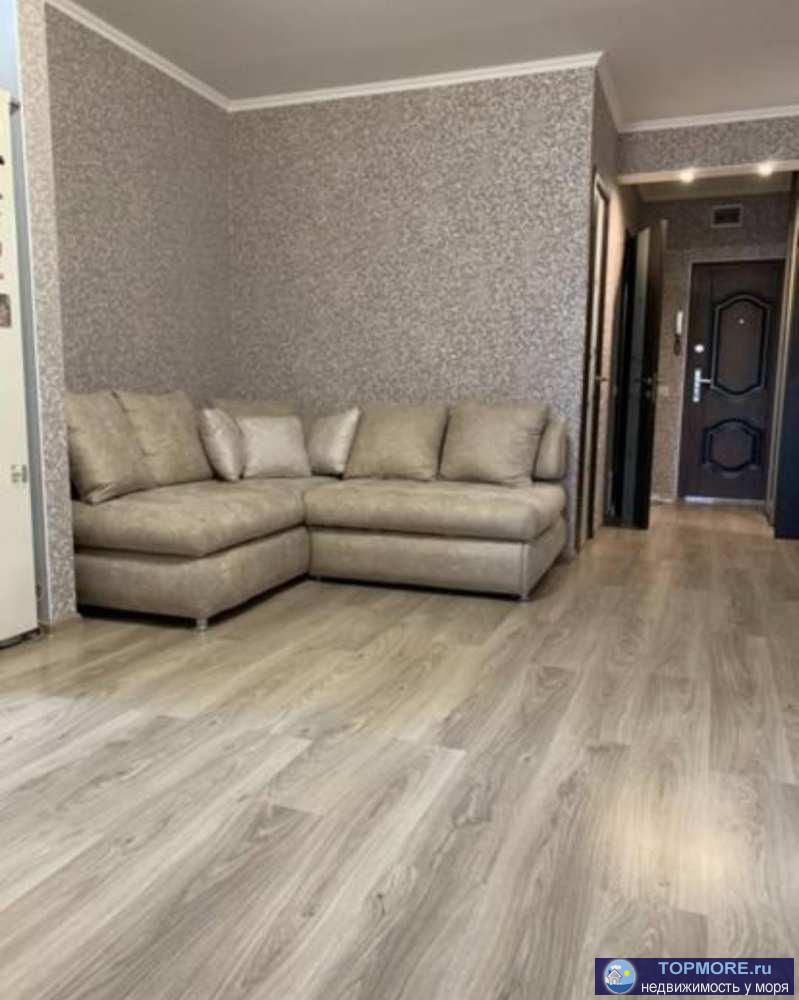 Лот № 171971. Продаю 2х комнатную квартиру или  евротрешку. Две изолированные комнаты, кухня-гостиная, гардеробная,... - 2