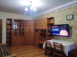 Очень приятная квартира, состояние отличное! 

Интернет 100...