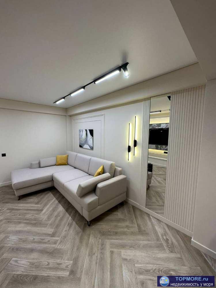 Лот № 173516. Представляем вашему вниманию уникальную квартиру площадью 95 квадратных метров, расположенную в...