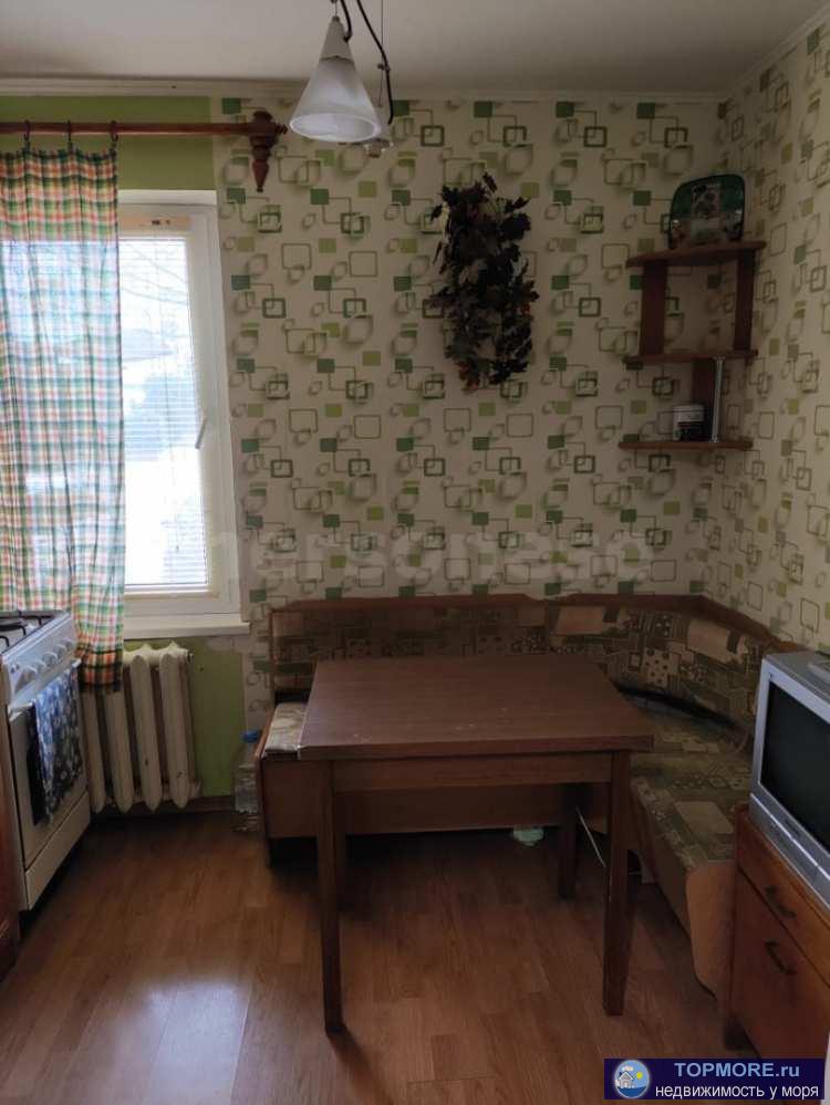 Сдается шикарная однокомнатная квартира в Гагаринском районе.  Имеется все необходимое для комфортной жизни: мебель,... - 2