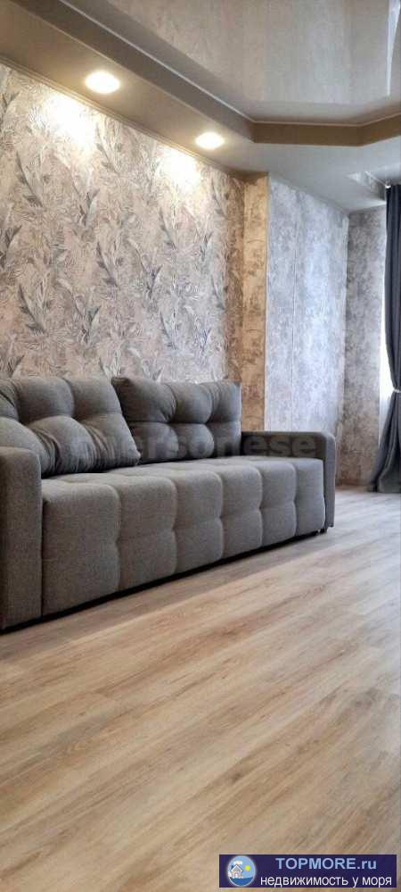 Сдаётся шикарная однокомнатная квартира в ЖК Доброгород.  Новый качественный ремонт, вся необходимая мебель и... - 1