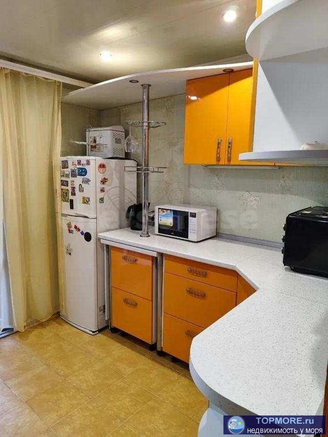 В продаже отличная двухкомнатная чешка с большой пристройкой в Инкермане. Дом построен из инкерманского камня, что... - 1