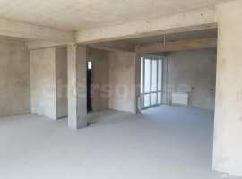 Новая просторная  квартира 85 кв. м. рядом с центром города....