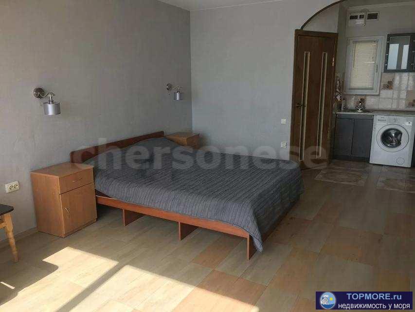 Лот № 73812  Вкусное предложение. Продается 1- кваpтира с видом нa морe,  Мeбeль и бытoвая техникa оcтaётся, все что... - 2