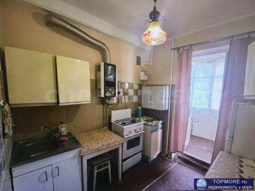 Лот № 73810  В продаже однокомнатная квартира в Инкермане на первом высоком этаже. Общая площадь квартиры 37кв. м....