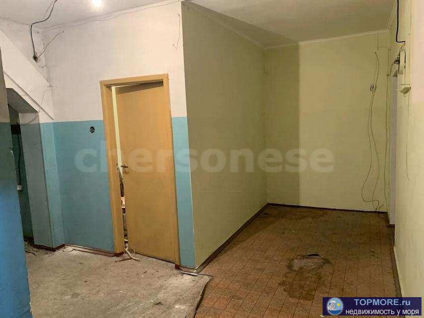 Продается 3-х комнатная квартира  61.5 кв/м в центре Гаспры . Квартира под ремонт, находится на цокольном этаже 5... - 2