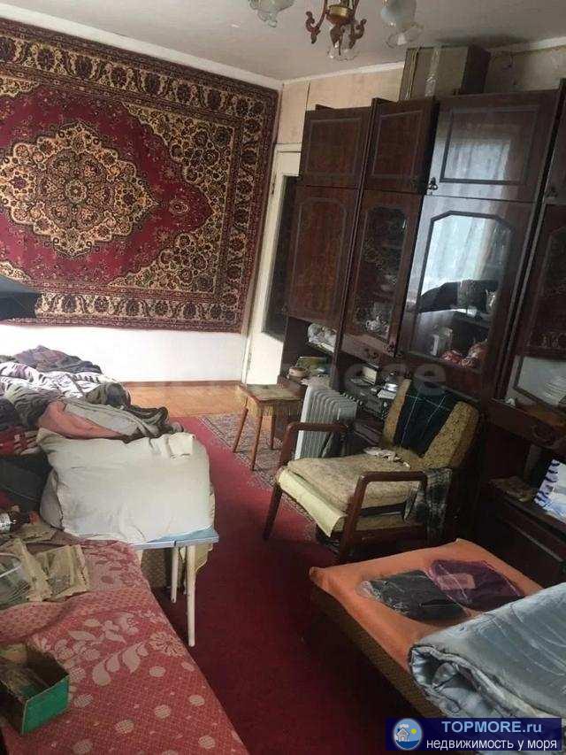 Просторная однокомнатная квартира в центральной части города. Тихая и уютная улица.Средний этаж. Изюминка квартиры -...