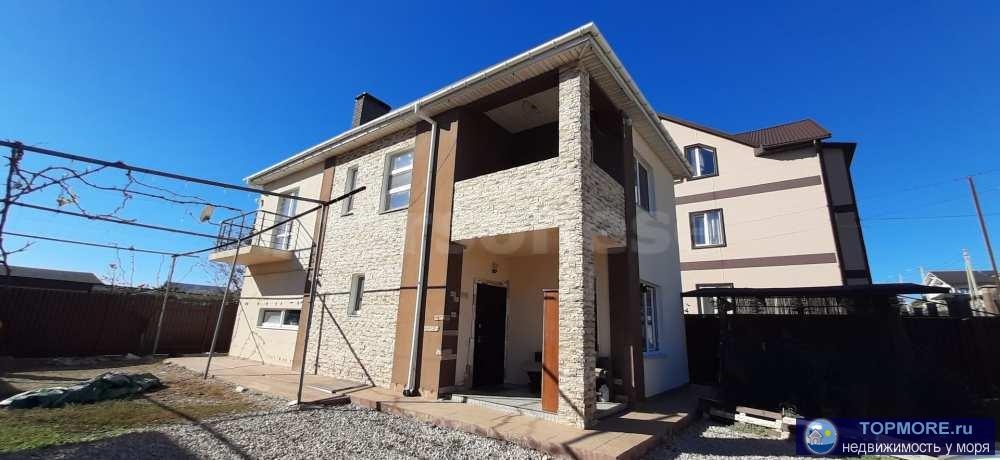 Продается новый дом в коттеджном поселке Правая Гераклея на участке ИЖС на ул. Славянская.  До города, ТЦ Метро,...