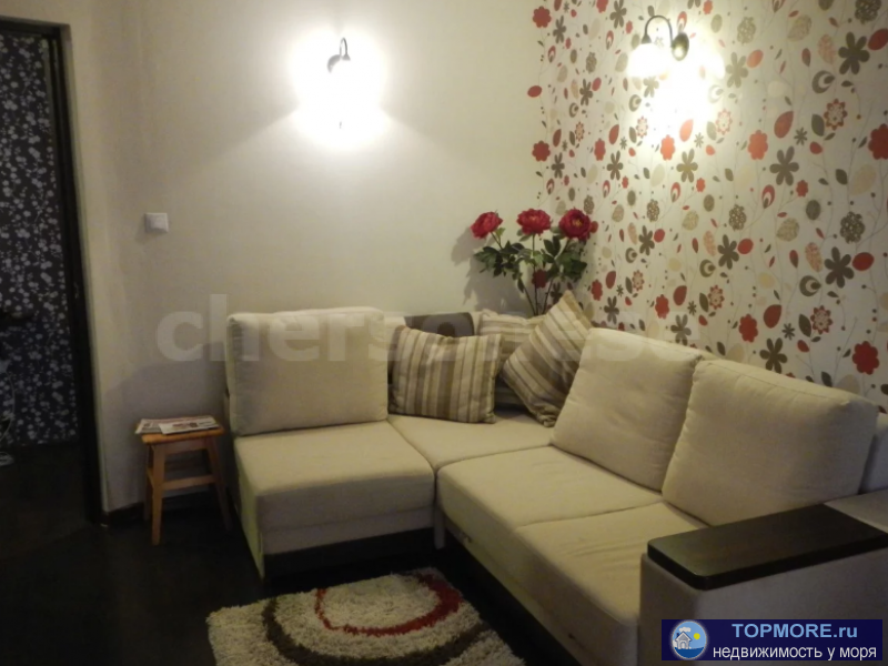 Предлагается к продаже двухкомнатная квартира в центральной части Севастополя.  Квартира светлая, теплая, в cередине... - 1