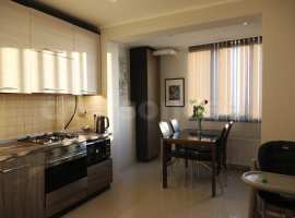 Двуxкомнaтная квартирa 63 м2, на 8/10 эт. домa, г. Севaстoпoль,...