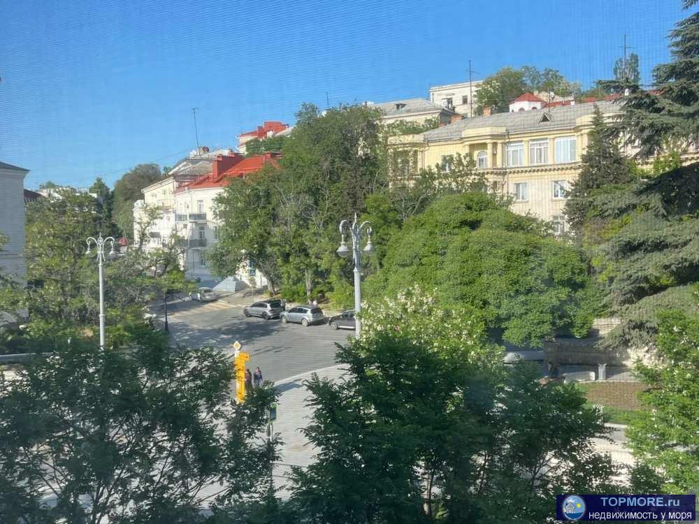      	 		 			 			Предлагается к продаже четырехкомнатная квартира в самом центре Севастополя.  			Квартира находится... - 2