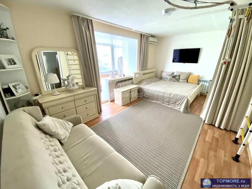 Продается однокомнатная квартира в Гагаринском районе.  Состояние квартиры жилое с ремонтом есть кондиционер....