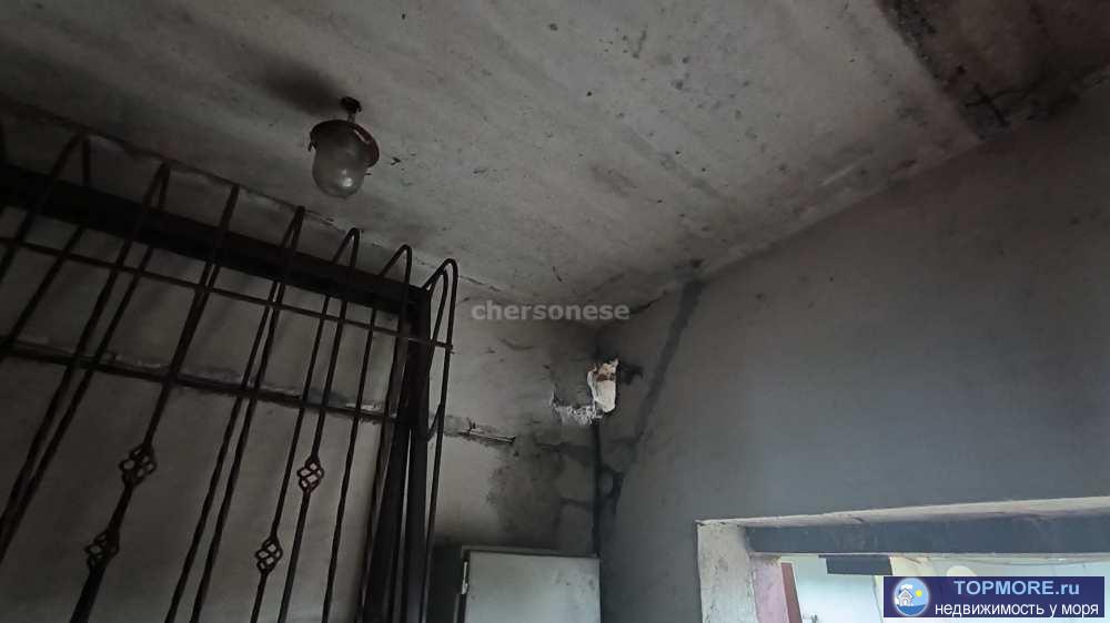 В продаже гараж в ГК Элеватор. Недалеко от въезда в корпоратив. Общая площадь 20 кв.м. Сухой, иметься электросчетчик... - 2