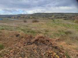 Отличный видовой участок у озера 6 соток ИЖС в прекрасном месте...