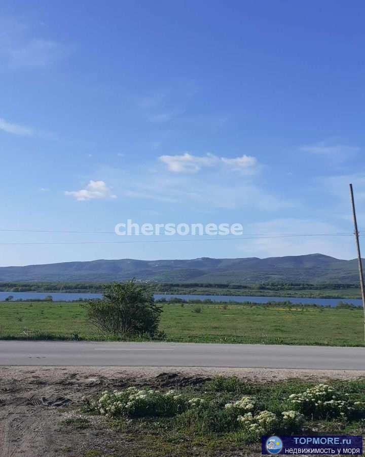 Продается видовой участок окруженный горами  12,5  сот ИЖС на первой линии в Байдарской долине. Рядом большое... - 2