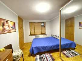 Предлагается к продаже трехкомнатная квартира  - чешка, в  районе с...