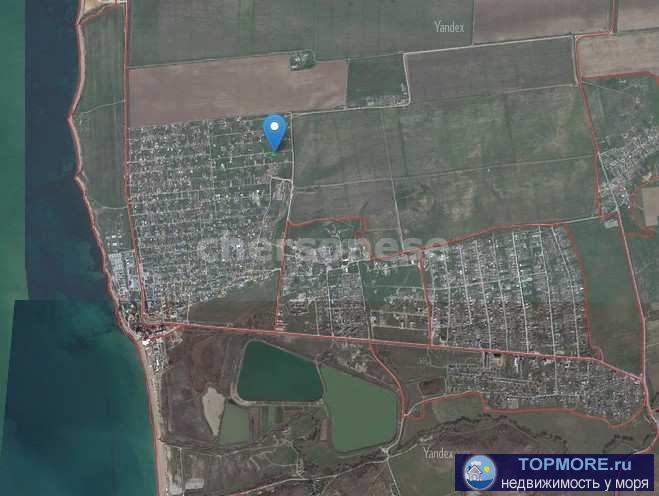 Предлагаем к продаже участок, площадью 4 сотки, 15 минут пешком до моря!  Коммуникации:   - свет -  подключён... - 1