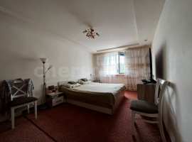 Предлагается к продаже просторный гараж, расположенный в гаражном...