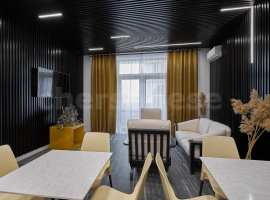 Лот № 73834

Сдается просторная двухкомнатная квартира 60 кв.м. по...