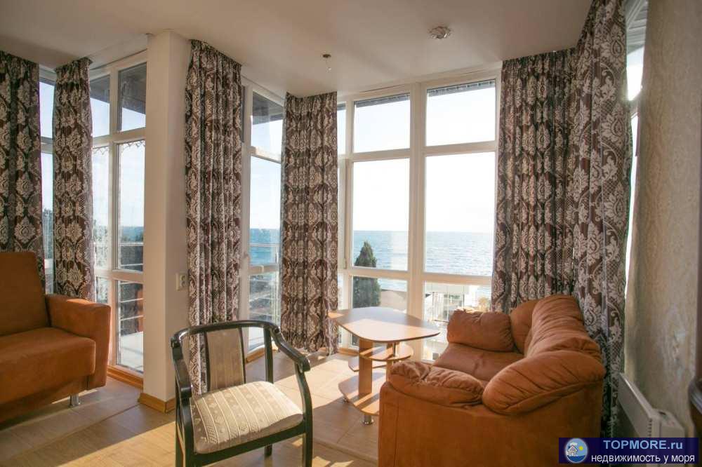 Лот № 174553. Квартира прямо у моря!  Продаётся квартира на первой береговой линии в пгт Сириус с выполненным...