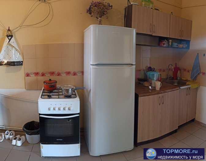 Сдаётся комната в 2-х комнатной квартире , в частном доме. Имеется все необходимое для комфортного проживания в ней ,...