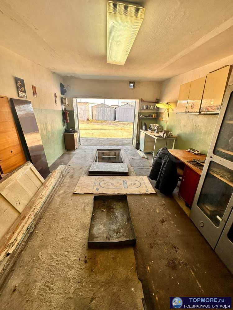 Лот № 73900  Продается капитальный гараж в  ГСК Гавань, улица Пролетарская.  Гараж каменный 32,9 м. кв. в два этажа,...