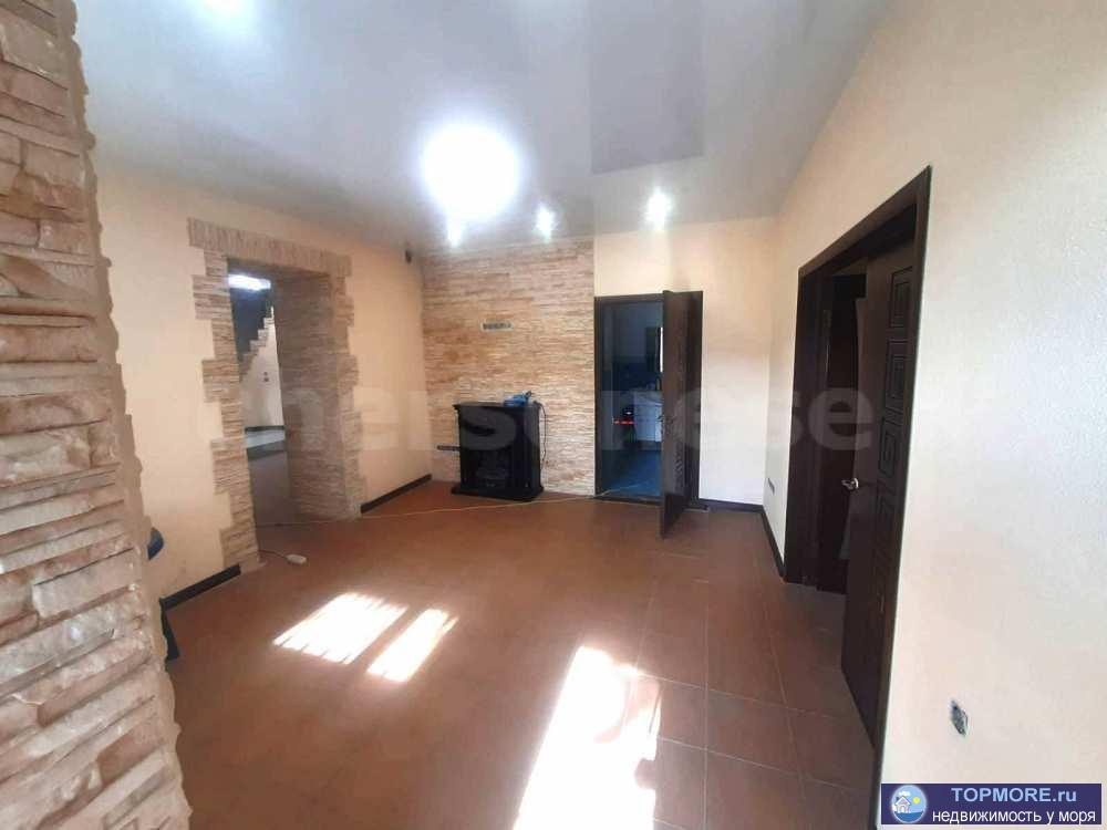 Лот № 73904  Продается уютная квартира в исторической части города. Бутовые метровые стены создают свой микро... - 1