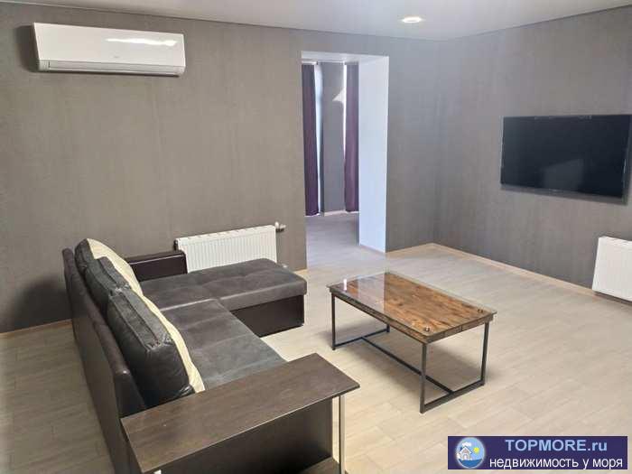 Предлагаем вашему вниманию уникальную квартиру свободной планировки. Расположена в Ленинском районе г. Севастополя....