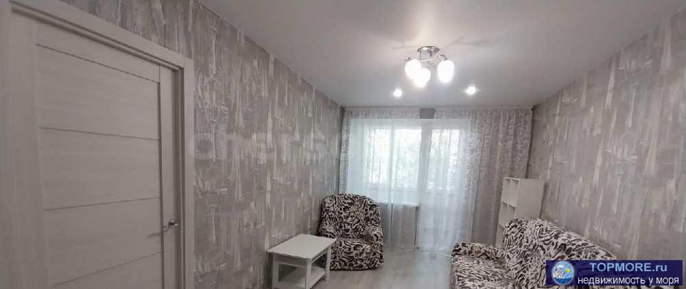 Лот № 74060  Сдается трехкомнатная квартира 64 кв.м. по проспекту Победы, д. 68  Светлая, уютная, сделан качественный... - 2