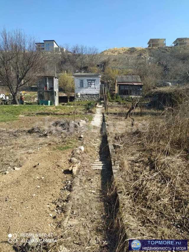 Предлагается к покупке участок в Ленинском районе.  Газ проходит по участку. Свет можно подключить, на соседнем...