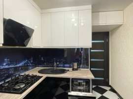 Сдается длительно отличная 2-х комнатная квартира в Нахимовском...