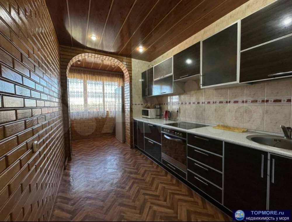 Лот № 174913. Продается просторная угловая квартира в центральном районе Сочи. Удобная планировка, комнаты...