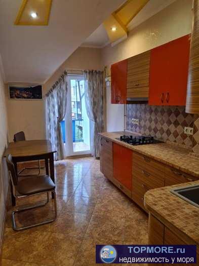 Сдается на длительный период крупногабаритная 1 комнатная квартира вблизи от моря, Гагаринский район г. Севастополя....