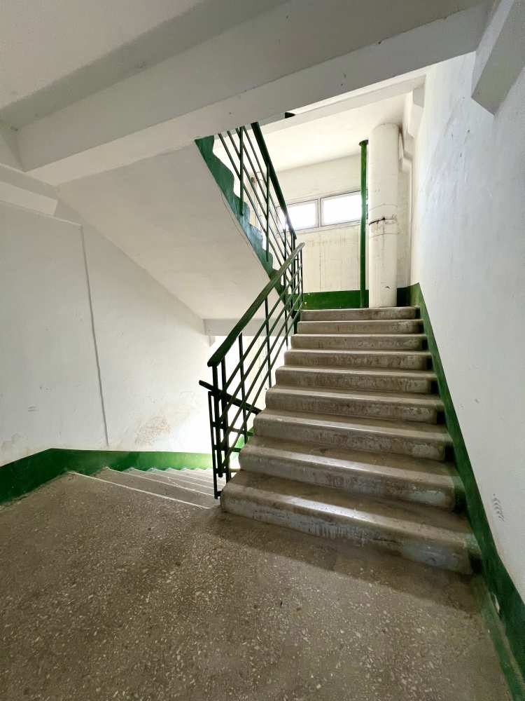 Продается двухкомнатная квартира, переделанная из большой однокомнатной квартиры галерейного типа, на улице... - 6