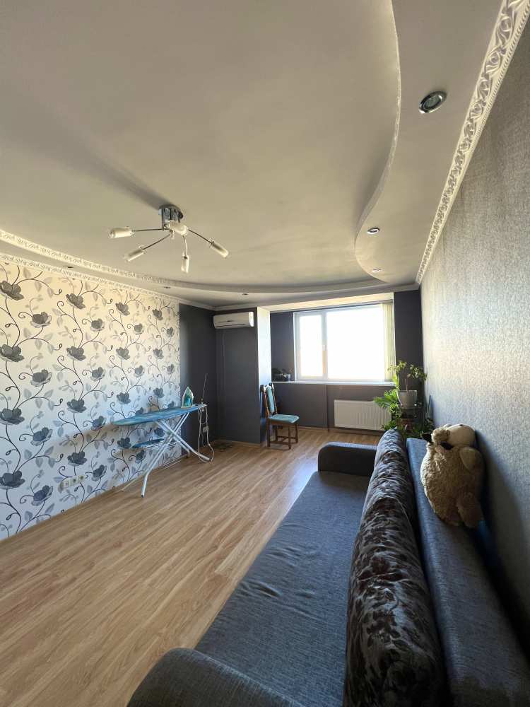 Продается трёхкомнатная квартира на улице Александра Косарева, 2, Гагаринский район, г. Севастополь. Общая площадь...