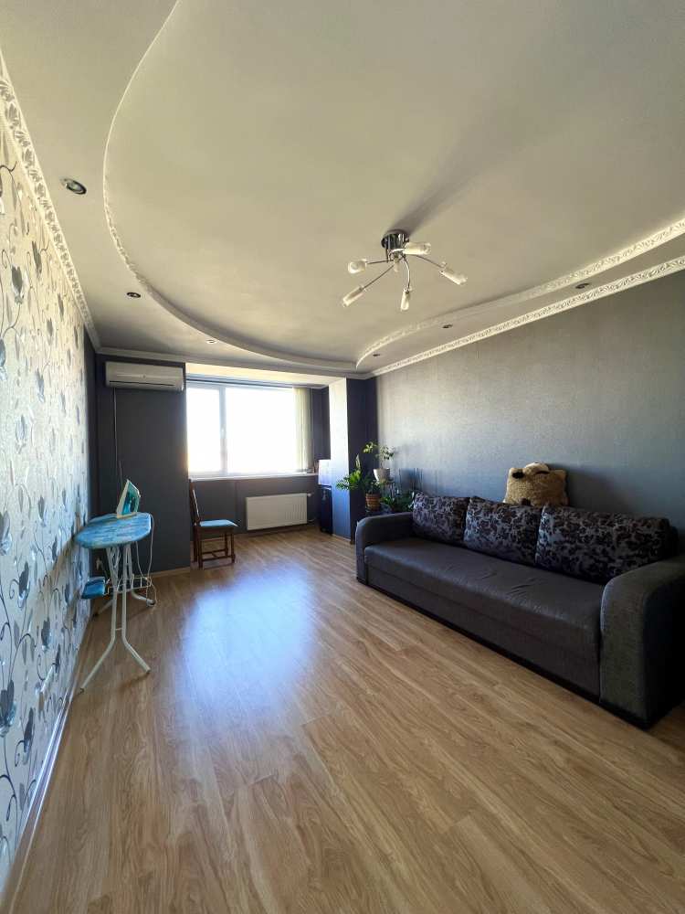 Продается трёхкомнатная квартира на улице Александра Косарева, 2, Гагаринский район, г. Севастополь. Общая площадь... - 1