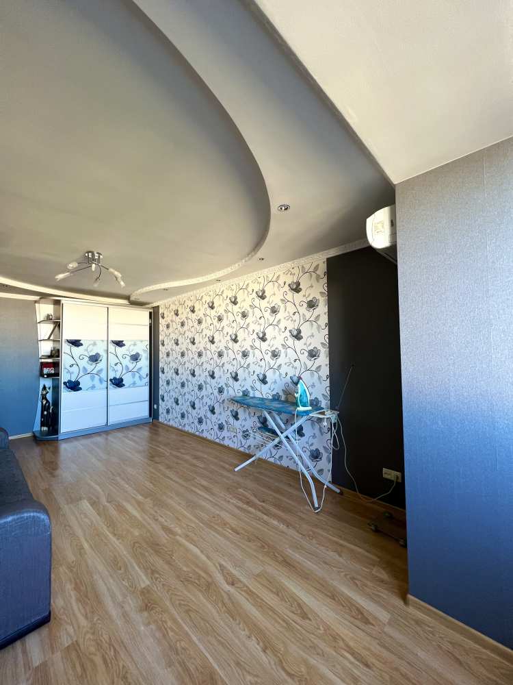 Продается трёхкомнатная квартира на улице Александра Косарева, 2, Гагаринский район, г. Севастополь. Общая площадь... - 2